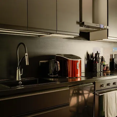 Premium Black Center With Parking Apartment Krakow