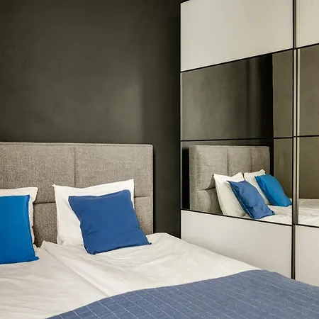 Premium Black Center With Parking Apartamento